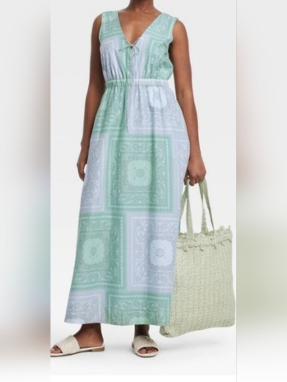Universal Thread Mint Green and White Paisley Maxi Dress